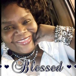 Meet your Posher, Freda